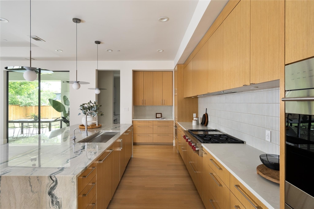 7522 Midbury Drive - Photo 10