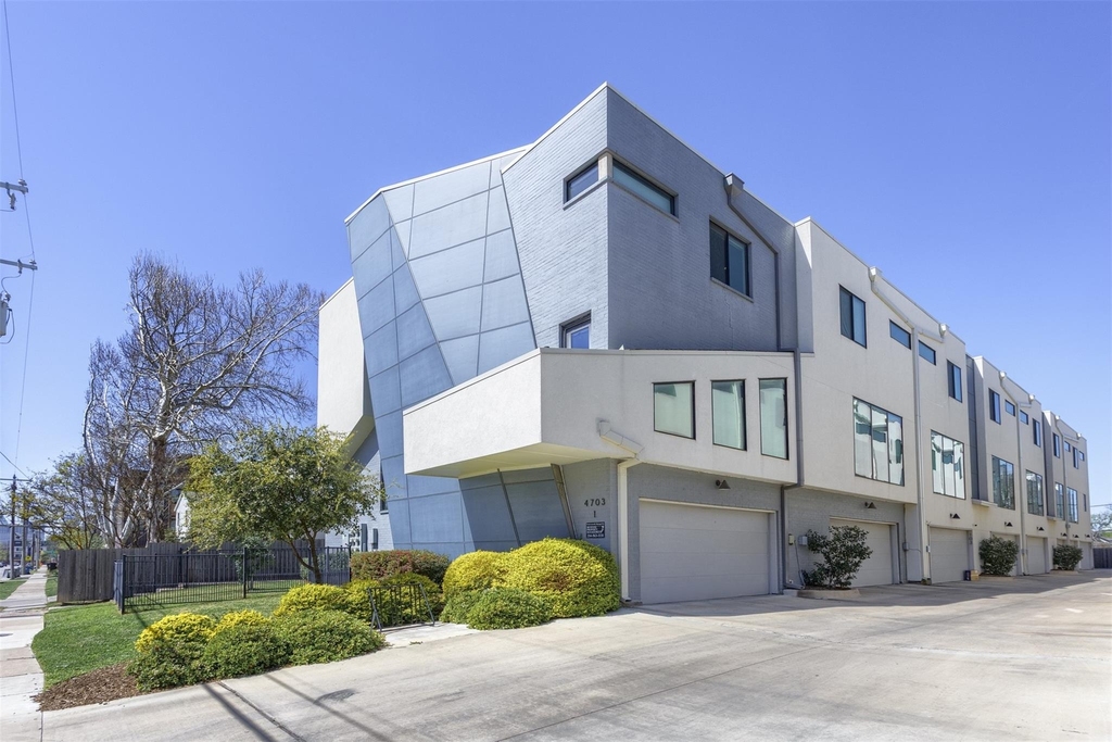 4703 Munger Avenue - Photo 33