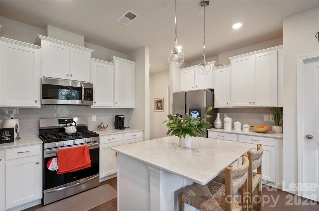 17812 New Mark Avenue - Photo 8