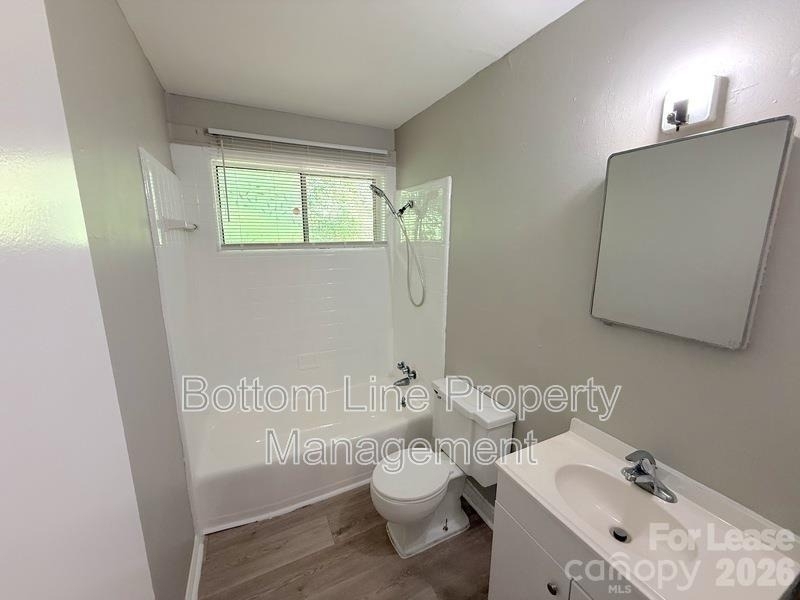 561 Blendwood Drive - Photo 5