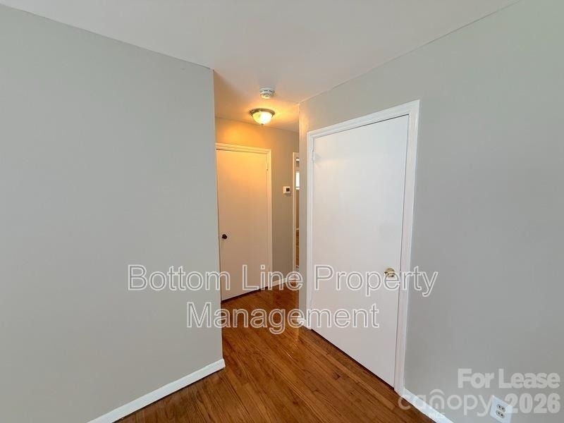 561 Blendwood Drive - Photo 4