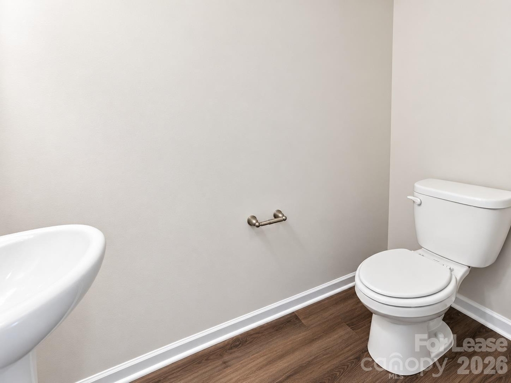 914 Battleground Avenue - Photo 11