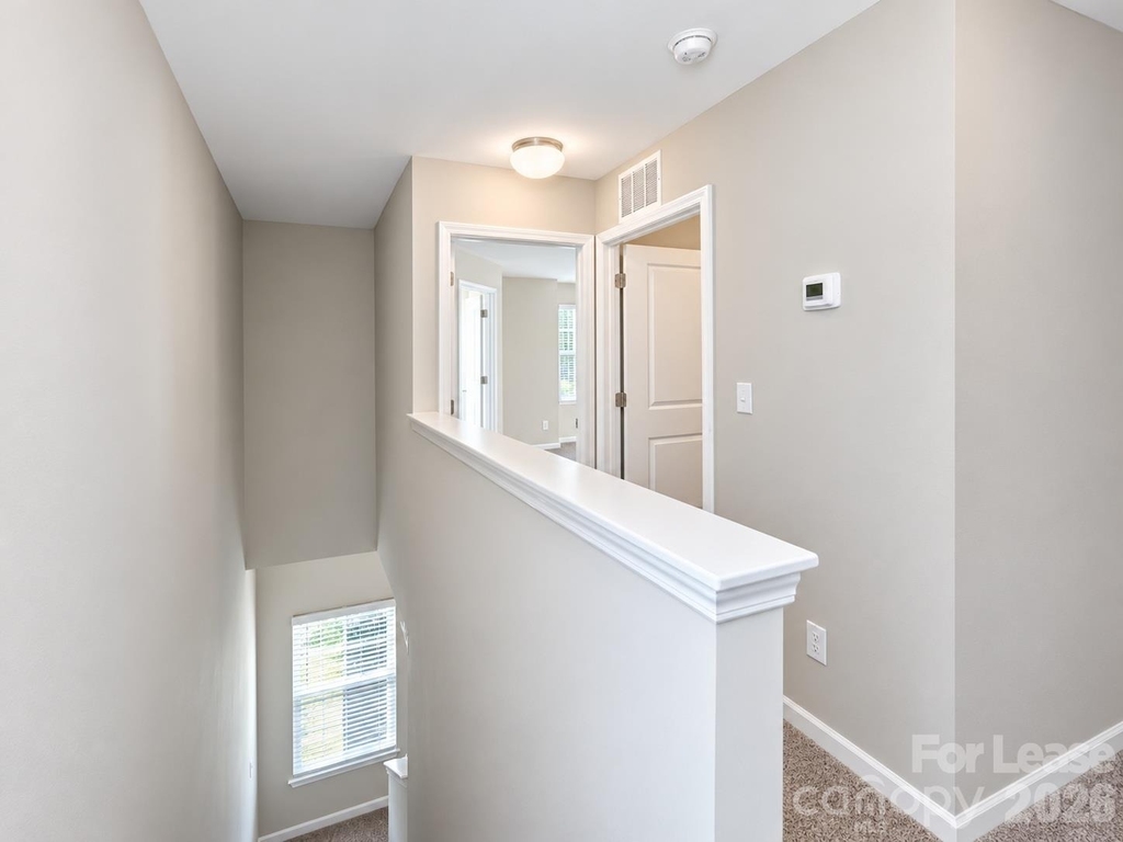 914 Battleground Avenue - Photo 28