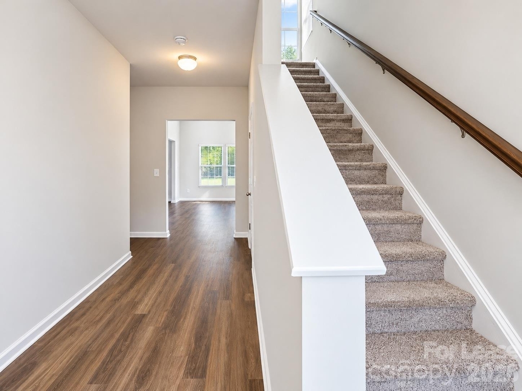914 Battleground Avenue - Photo 13