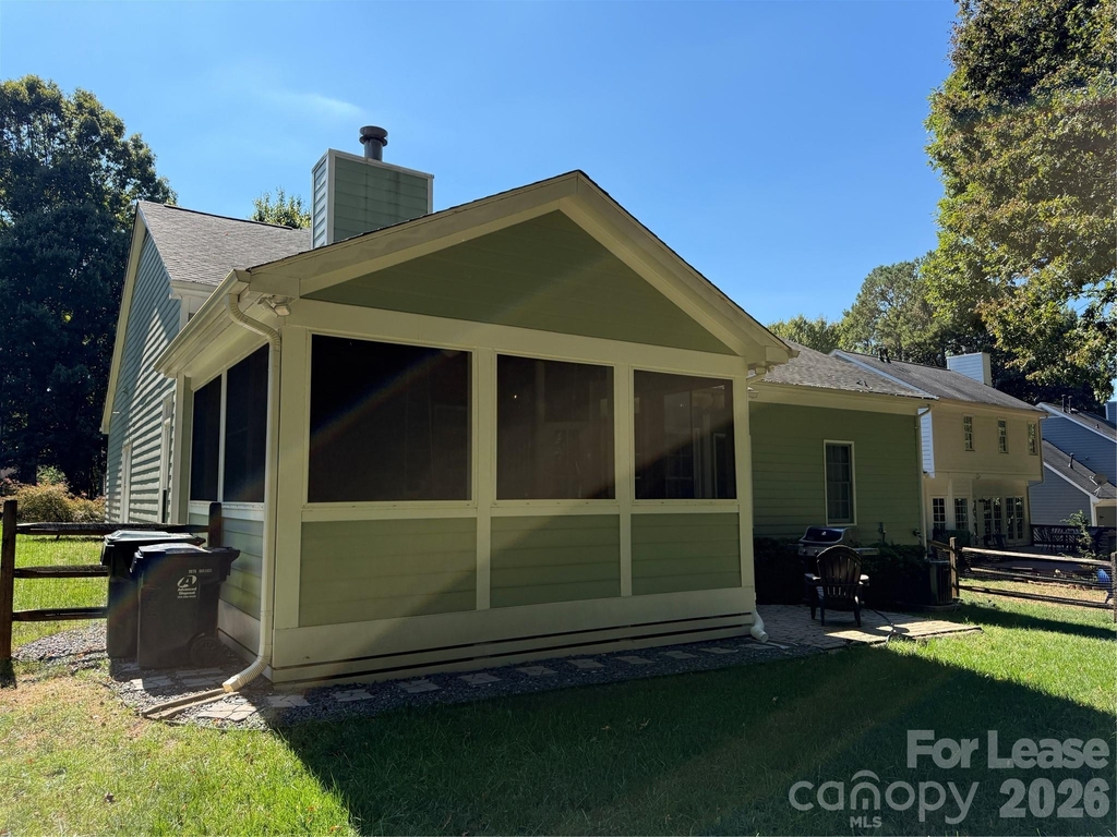 8821 Oakham Street - Photo 20