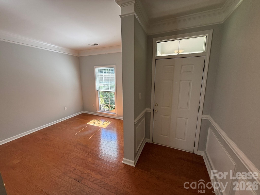 8821 Oakham Street - Photo 11