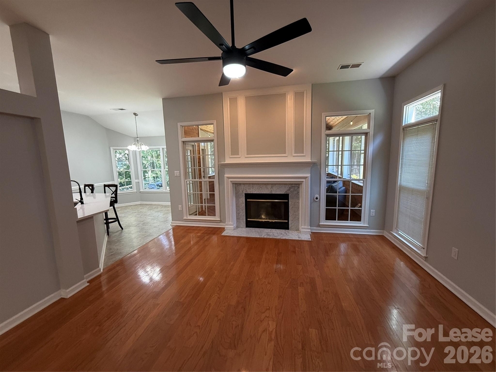 8821 Oakham Street - Photo 16