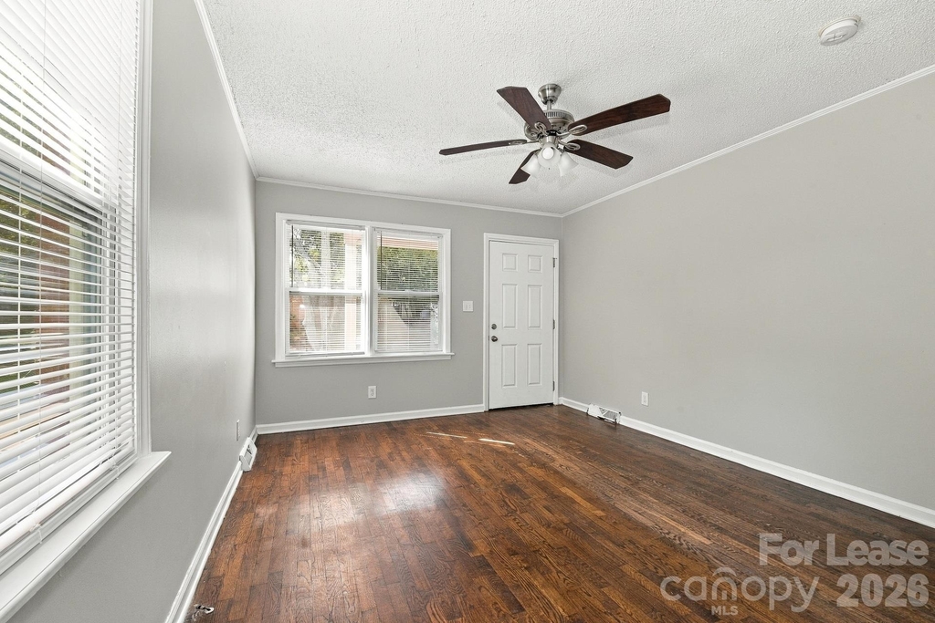 311 E Morrow Avenue - Photo 3