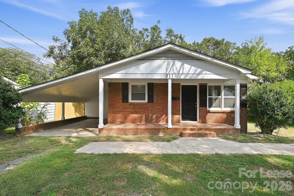 311 E Morrow Avenue - Photo 0