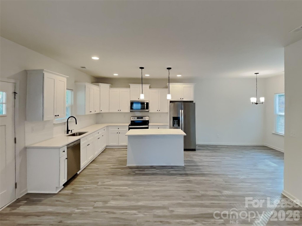 8019 Pleasant Grove Road - Photo 2