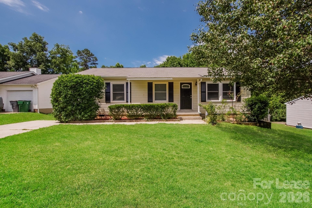 7610 Denon Hills Drive - Photo 0