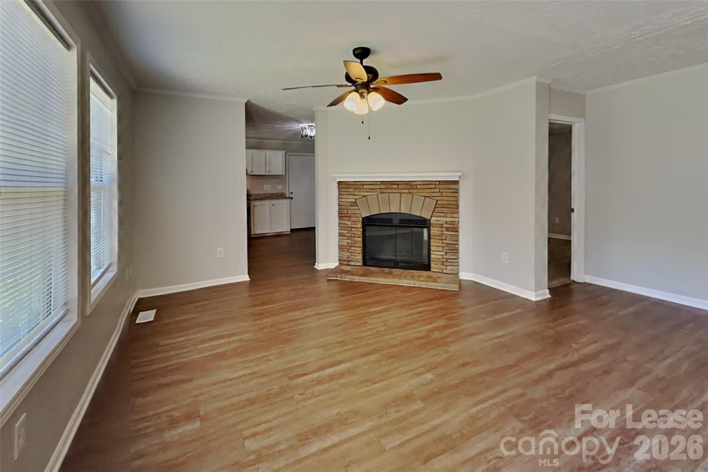 2208 Shalimar Drive - Photo 3