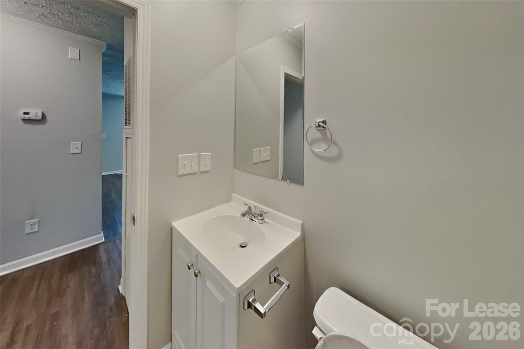 2208 Shalimar Drive - Photo 4