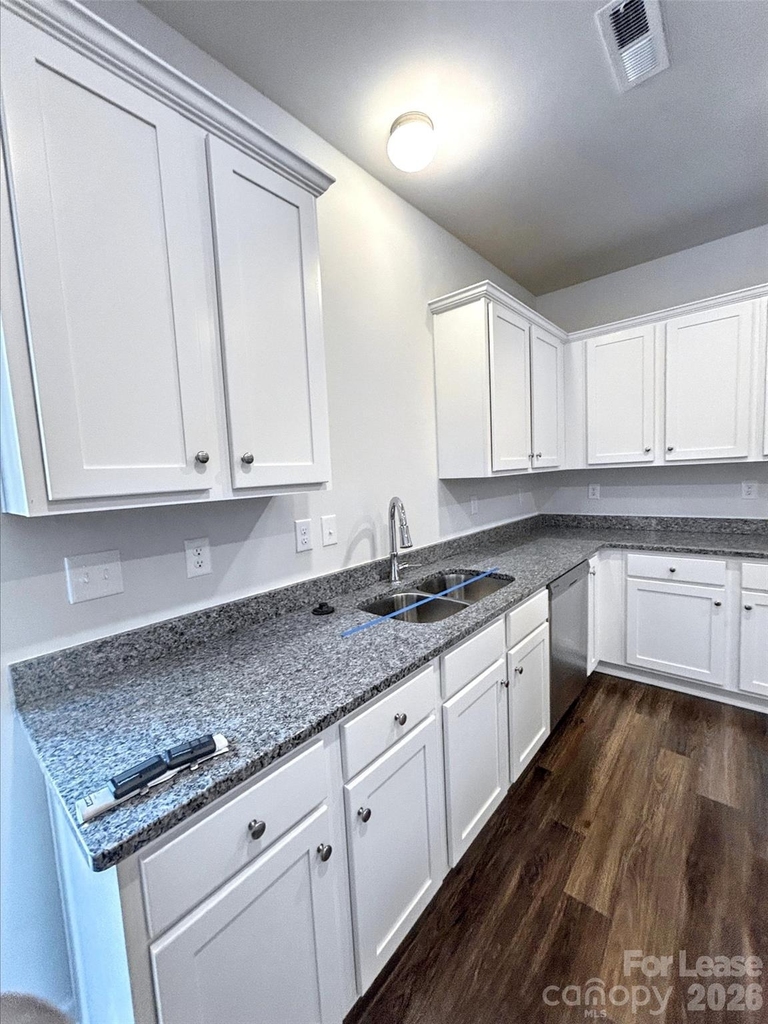 8149 Long Island Road - Photo 4