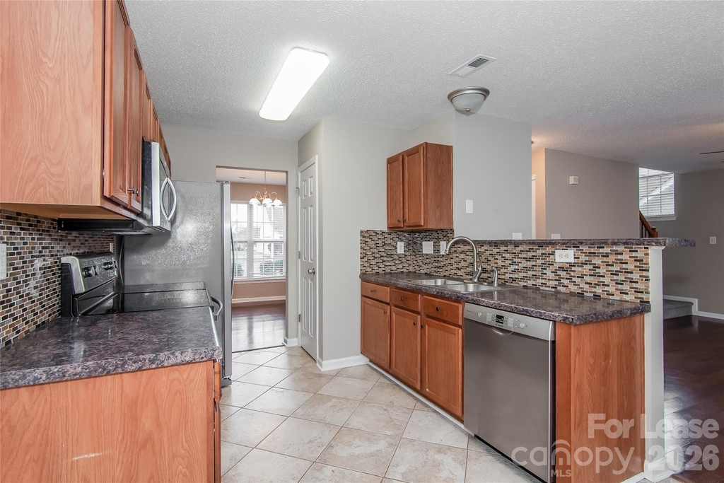 4019 Balsam Street - Photo 5