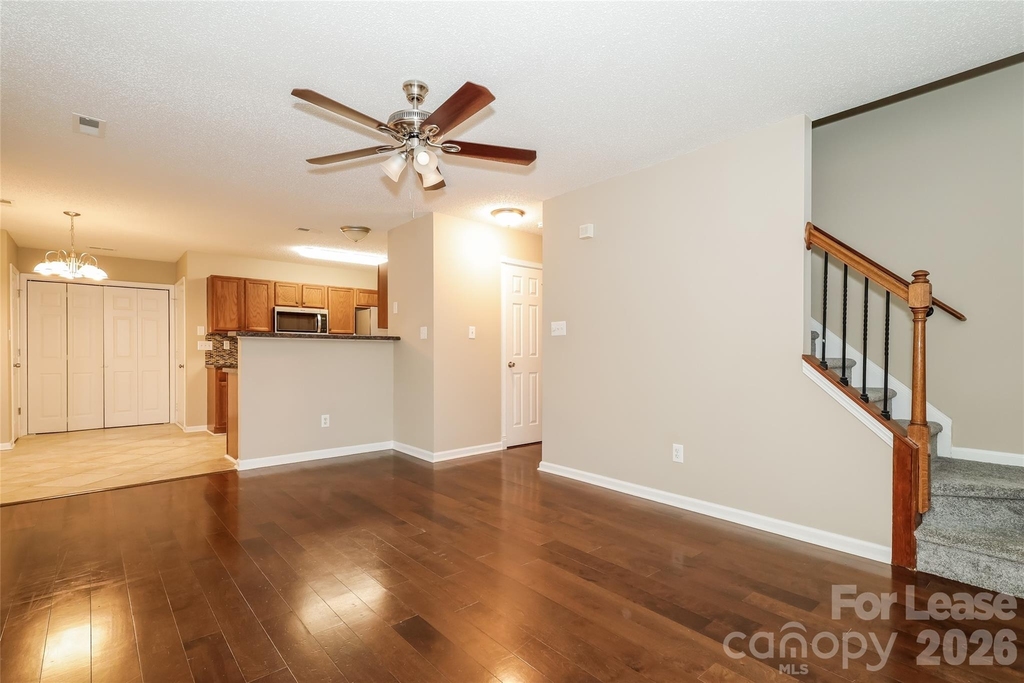 4019 Balsam Street - Photo 3