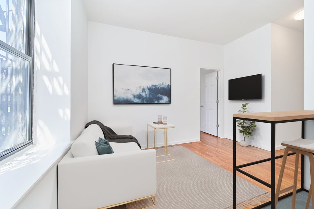 150 Manhattan Avenue - Photo 3