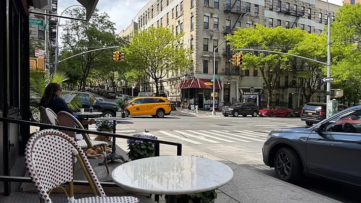 150 Manhattan Avenue - Photo 9