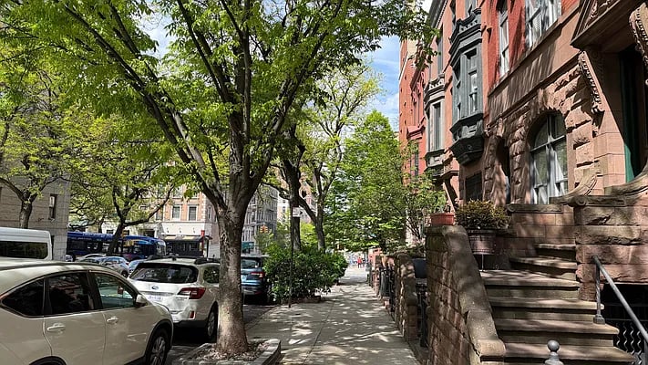 150 Manhattan Avenue - Photo 8