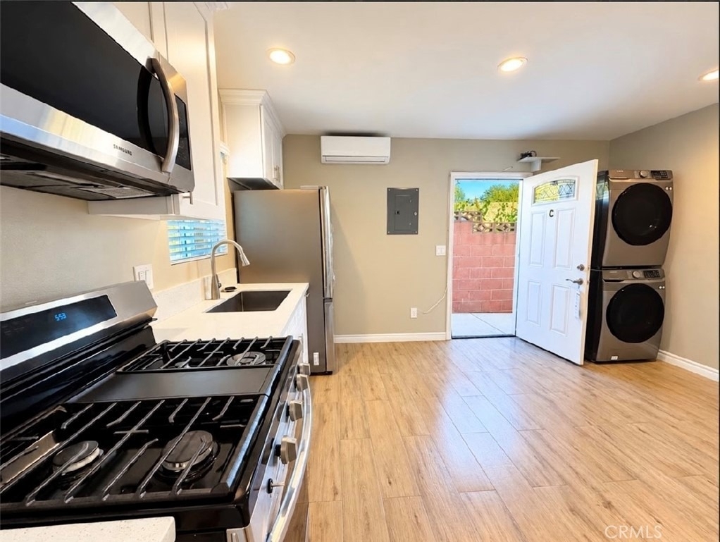 1663 Hawthorne St - Photo 10