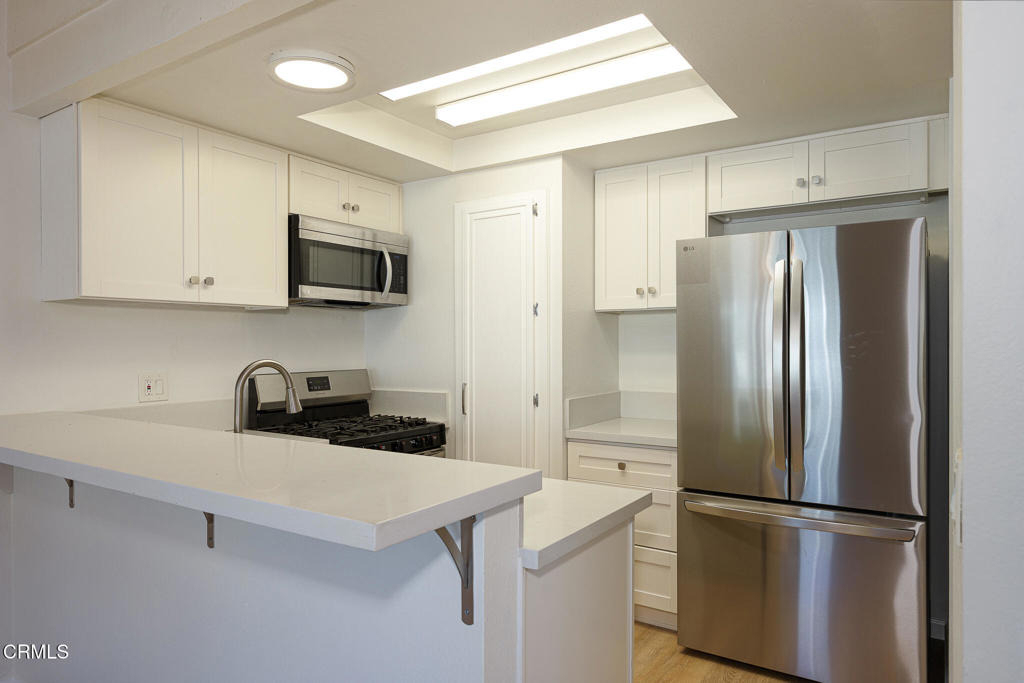 4812 Dunes Street - Photo 5