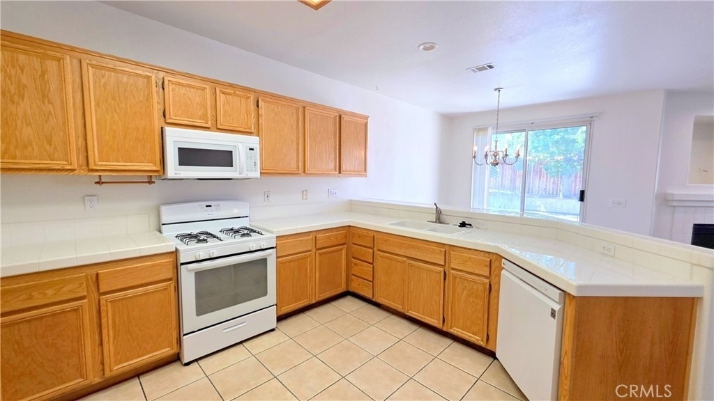3196 Hannover Street - Photo 6