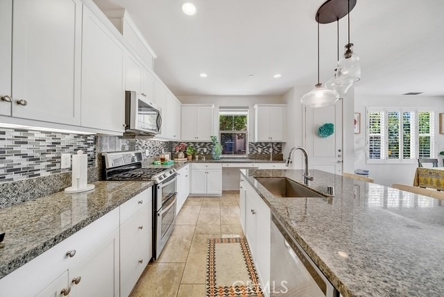 809 El Paseo - Photo 4
