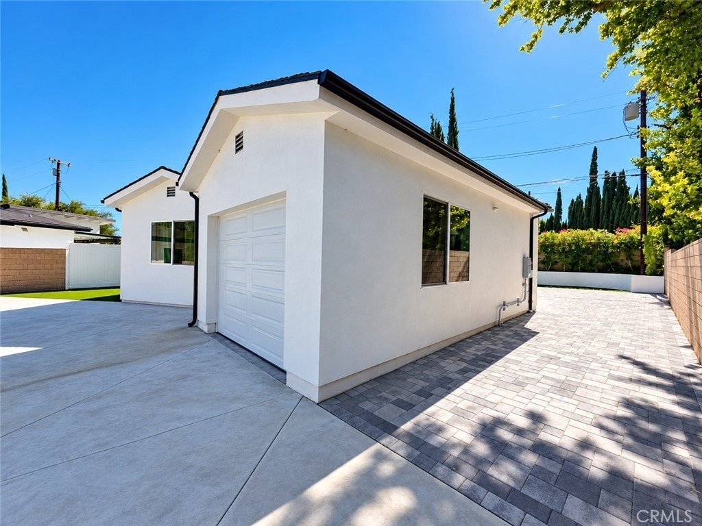 17318 Bircher Street - Photo 18