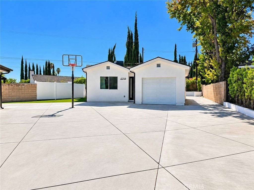 17318 Bircher Street - Photo 0