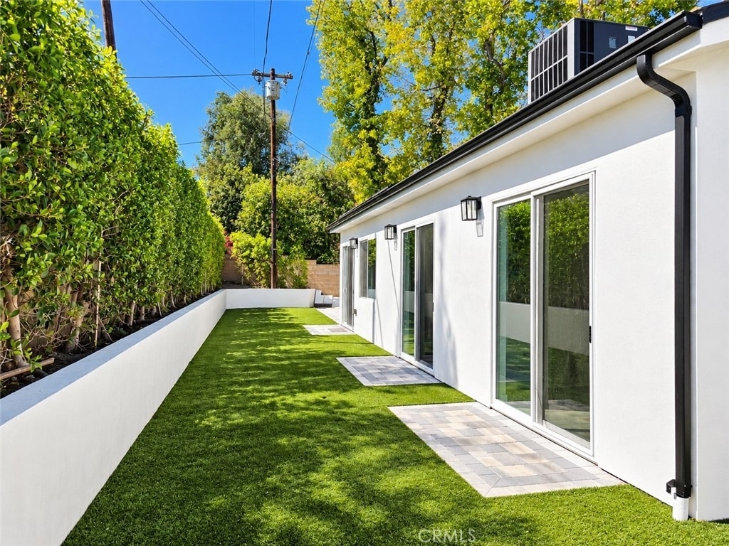 17318 Bircher Street - Photo 17