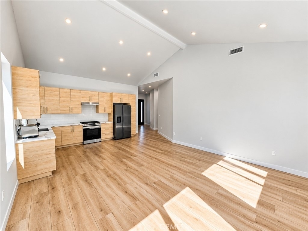 17318 Bircher Street - Photo 4