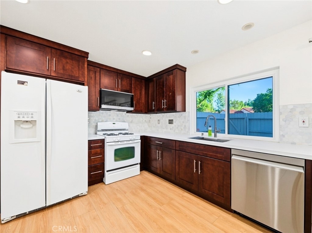 27564 Rondell - Photo 14