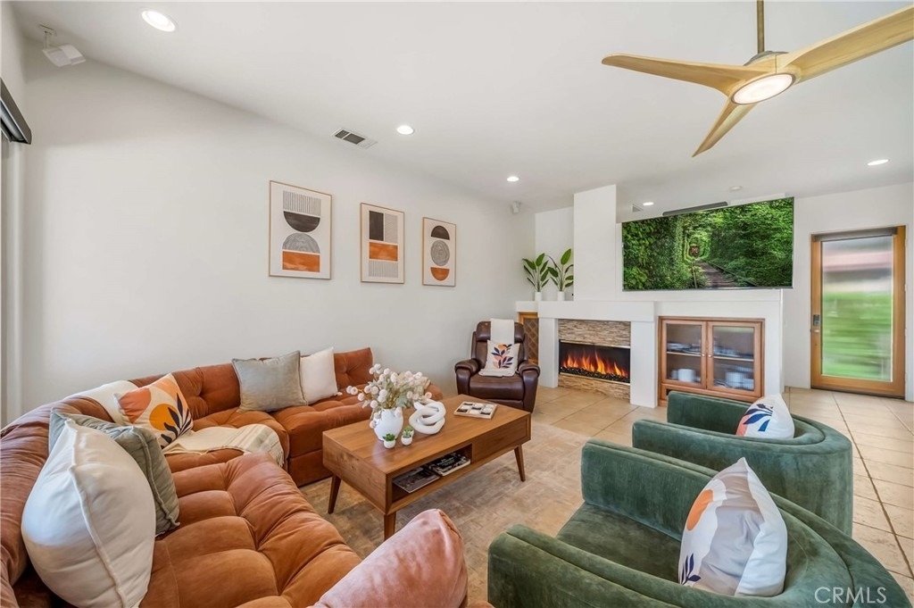 80305 Cedar Crest - Photo 2