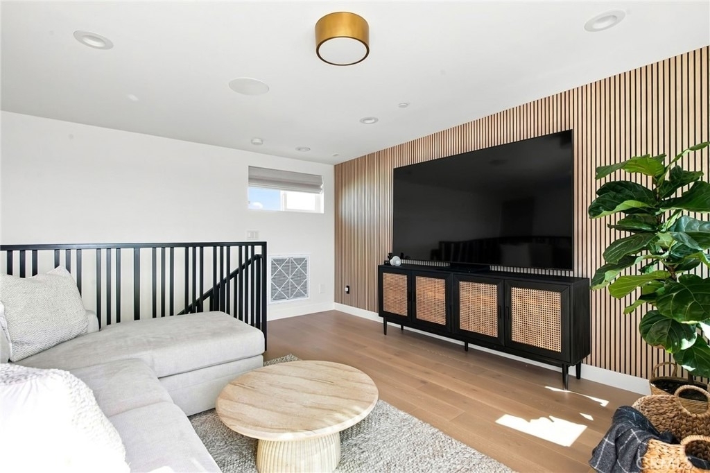 2100 Carnegie Lane - Photo 45