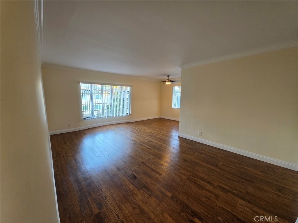 581 Levering Avenue - Photo 2
