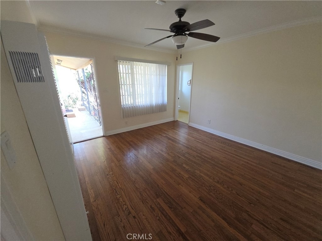 575 Levering Avenue - Photo 12