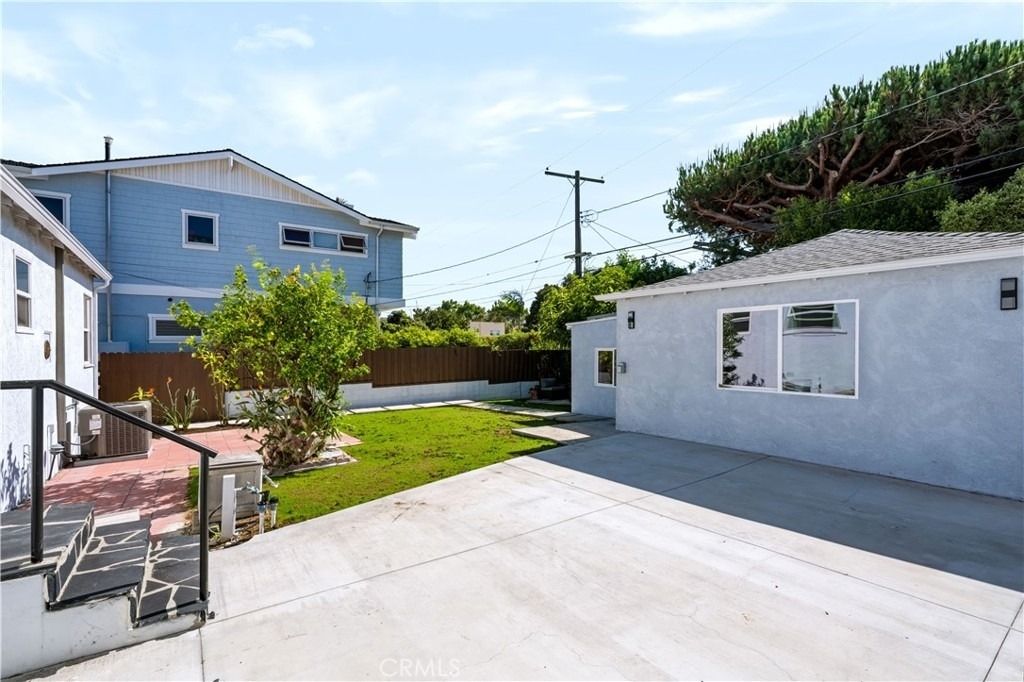 340 Avenue F - Photo 15