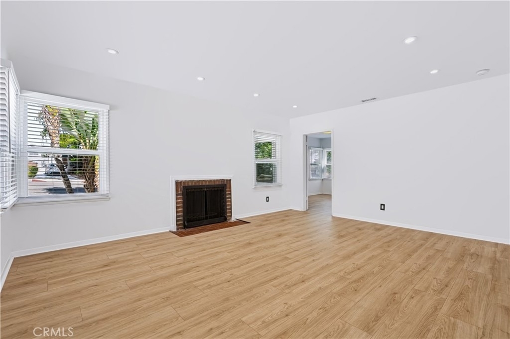 340 Avenue F - Photo 5