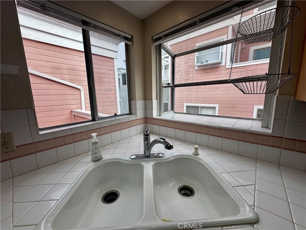 320 N Catalina Avenue - Photo 14
