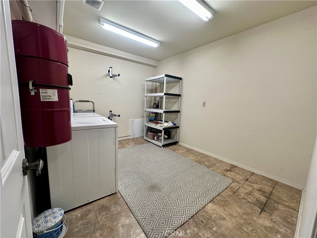 320 N Catalina Avenue - Photo 34
