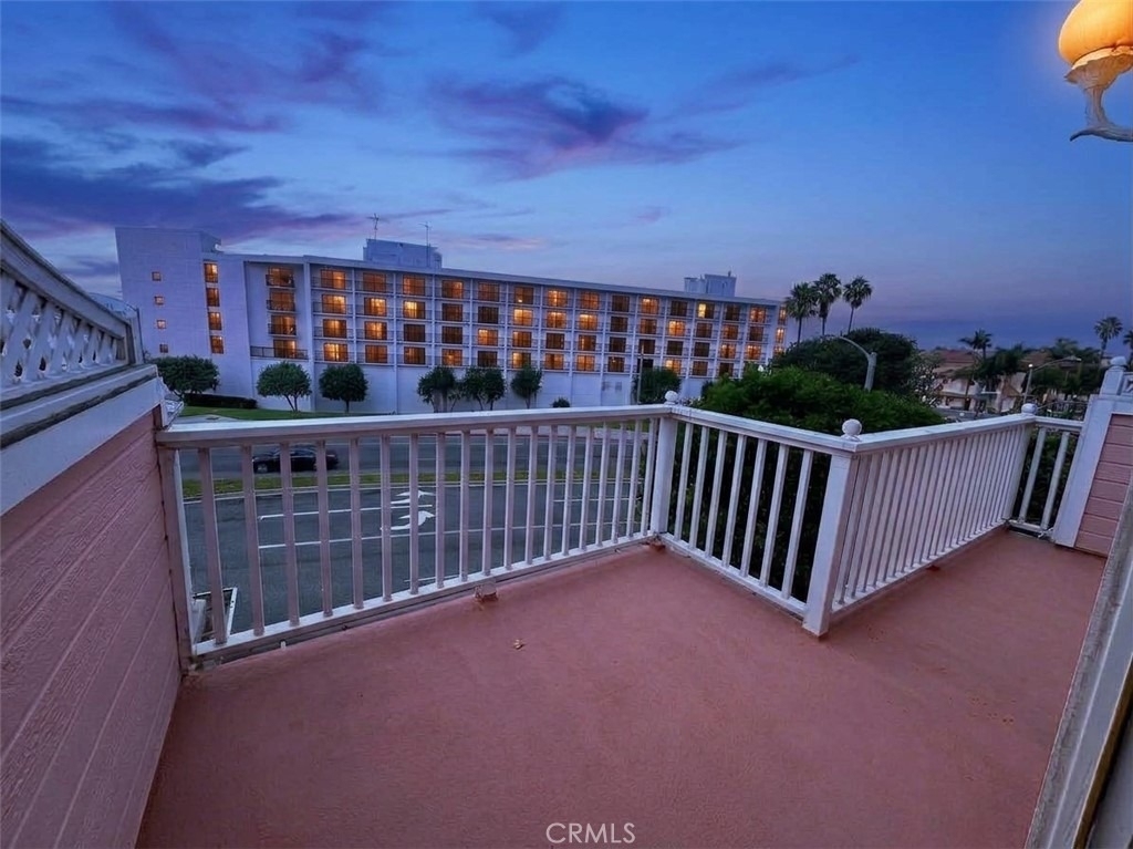 320 N Catalina Avenue - Photo 38