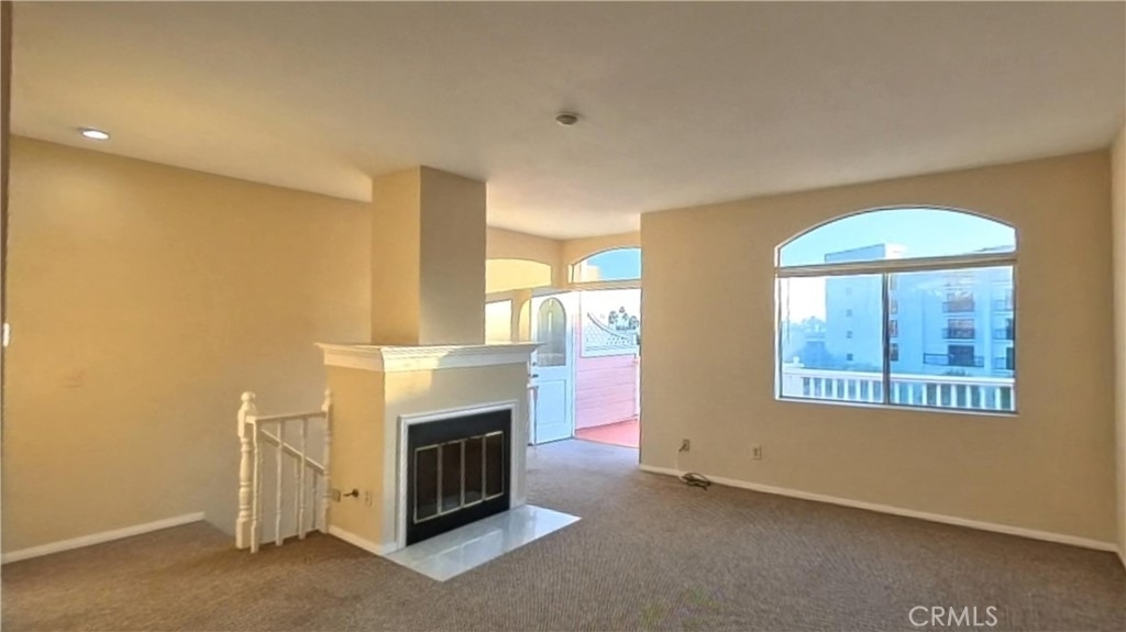 320 N Catalina Avenue - Photo 2