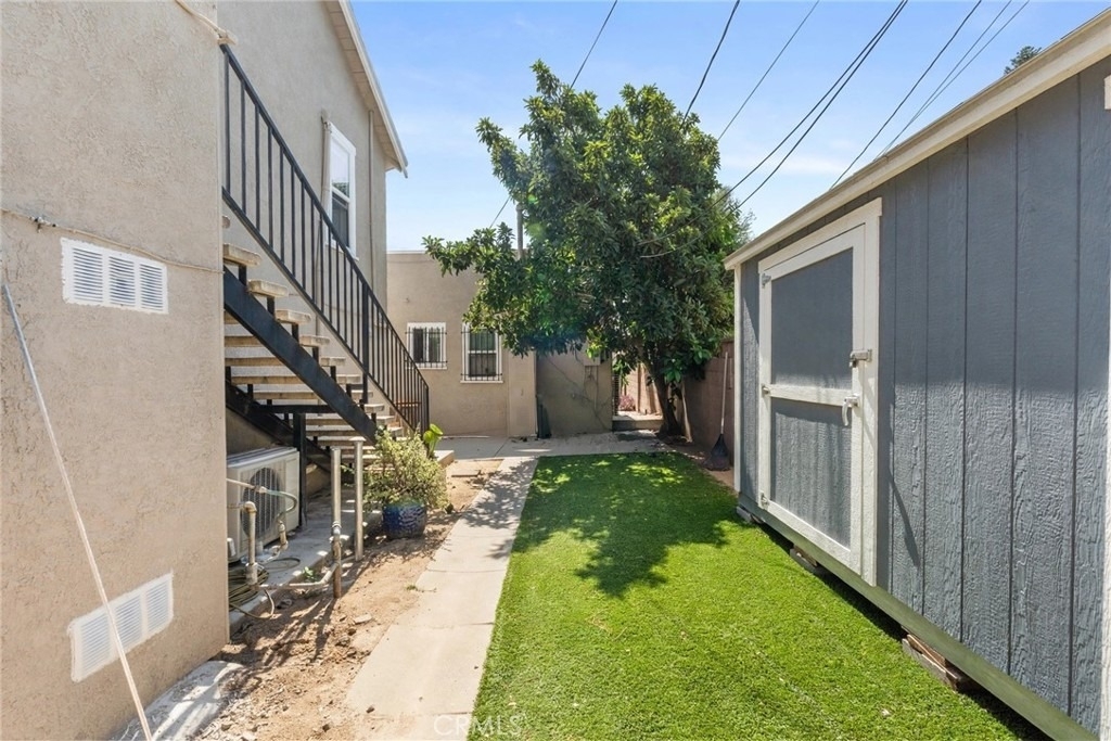 3629 W 58th Place - Photo 11