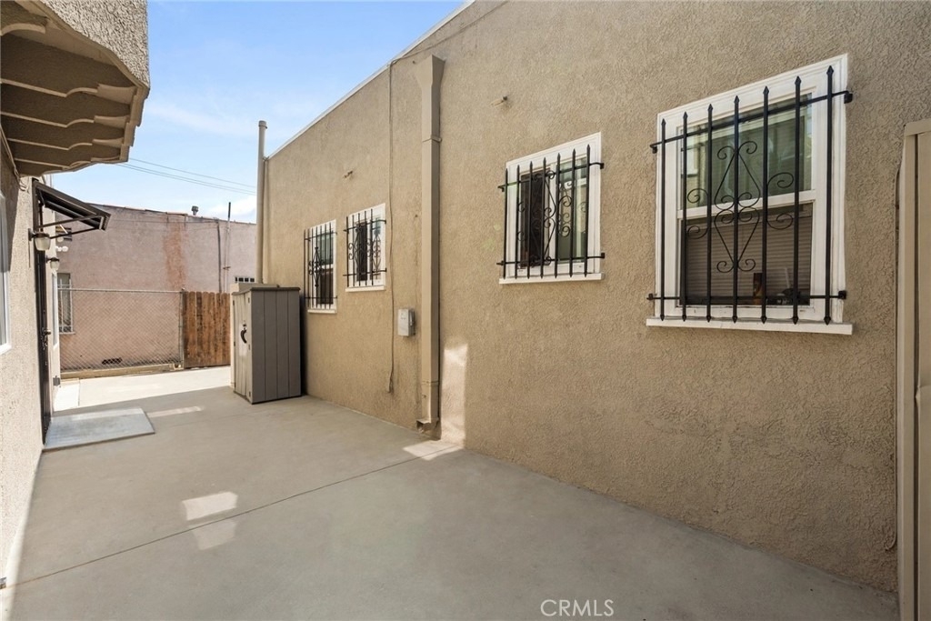 3629 W 58th Place - Photo 10