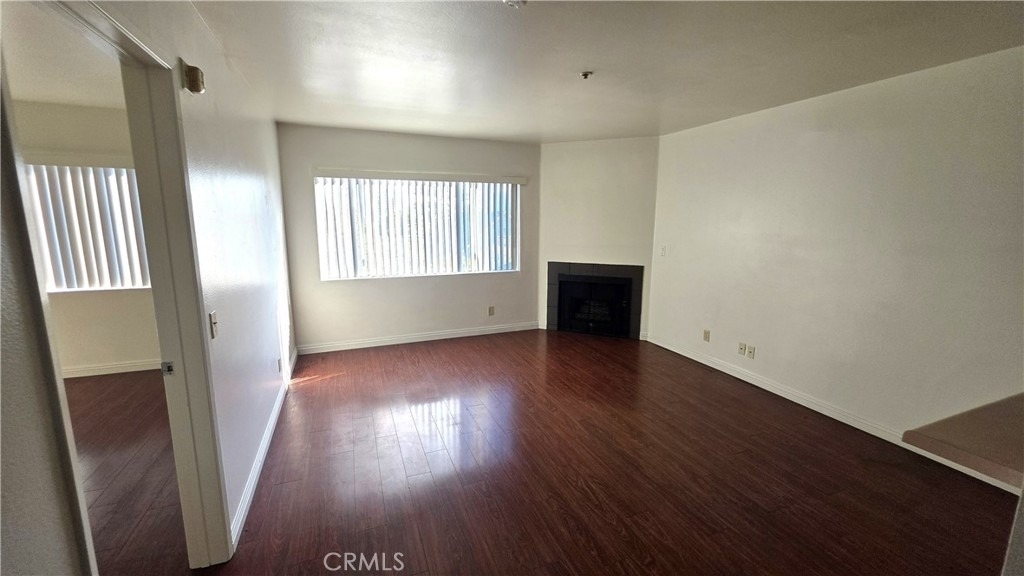 300 S Westmoreland - Photo 5