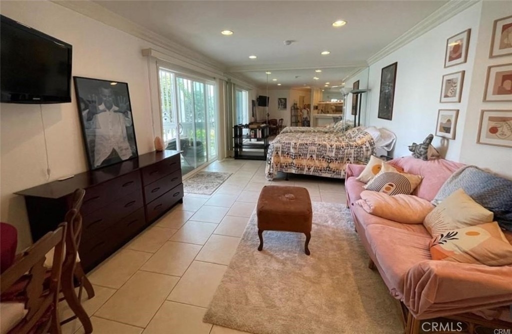 610 The Village - Photo 10