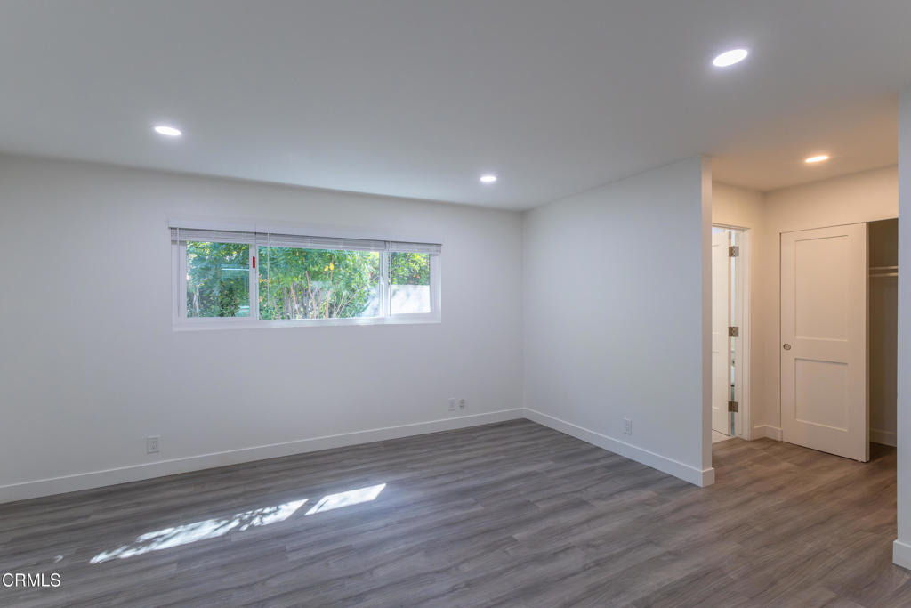 130 Peterson Avenue - Photo 11