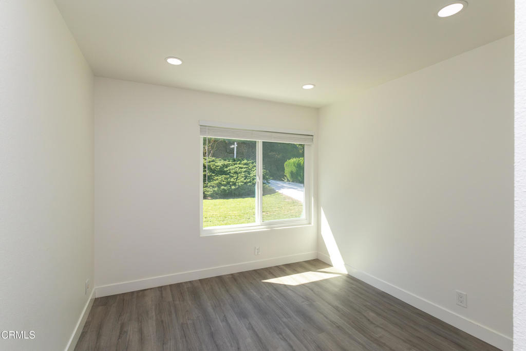 130 Peterson Avenue - Photo 18