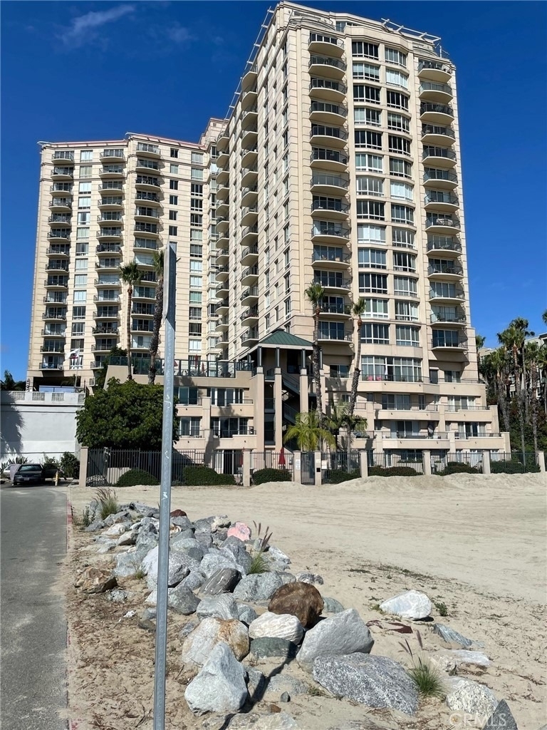 850 E Ocean Boulevard - Photo 0