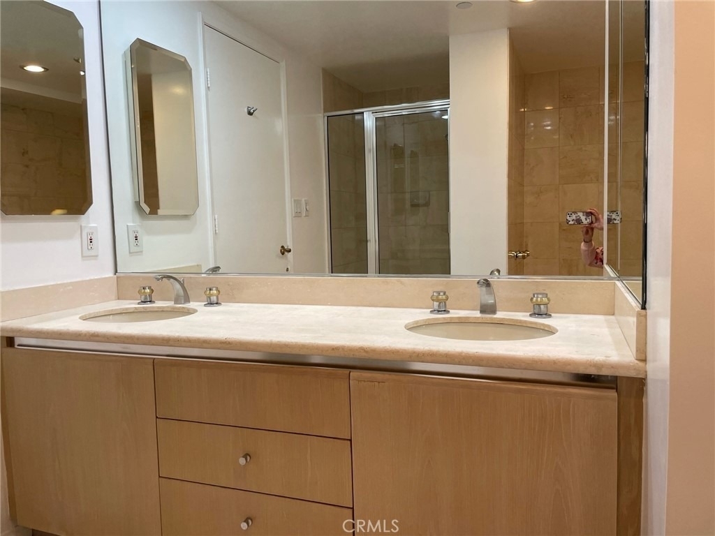 850 E Ocean Boulevard - Photo 11
